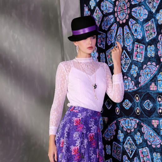 白色T恤3T6215（不含打底吊带）--太阳窗的幻想--《因汉而生--哥特》 商品图2