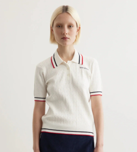 Sporty & Rich - Serif Logo Mila Polo Short Sleeves - White/Navy/Bright Red - 女装 - Polo衫  - 白色