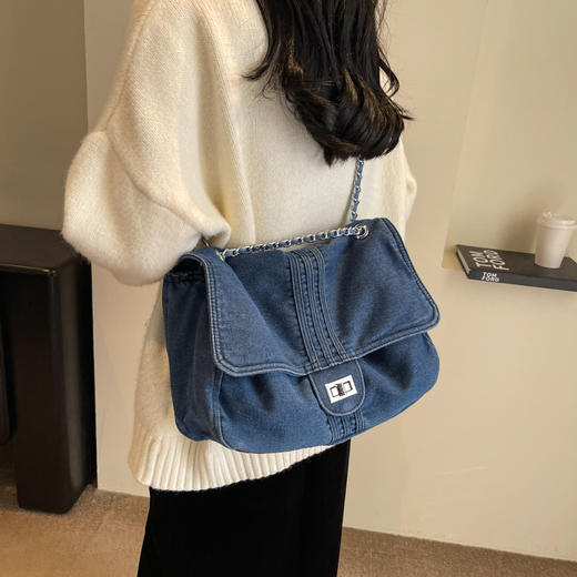 复古休闲牛仔布托特包包女 2024秋新款大容量链条高级感单肩斜挎包 商品图2