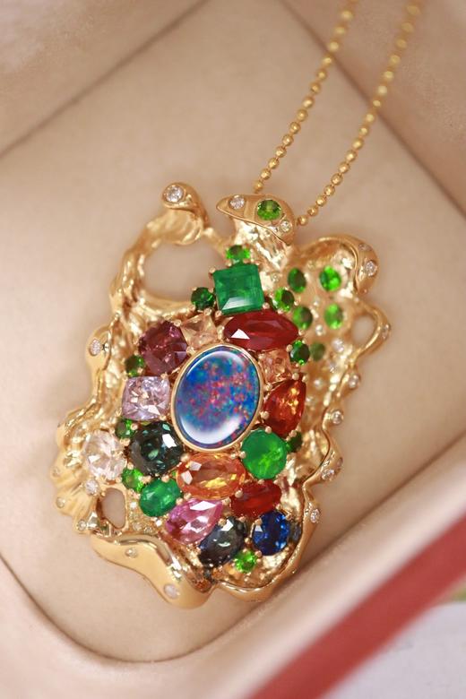 8.275ct 彩宝欧泊吊坠 商品图0