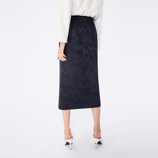 NEELLY纳俪2024秋商场同款新中式印花包臀半身裙女新款黑色长裙N24083E01147 商品图1