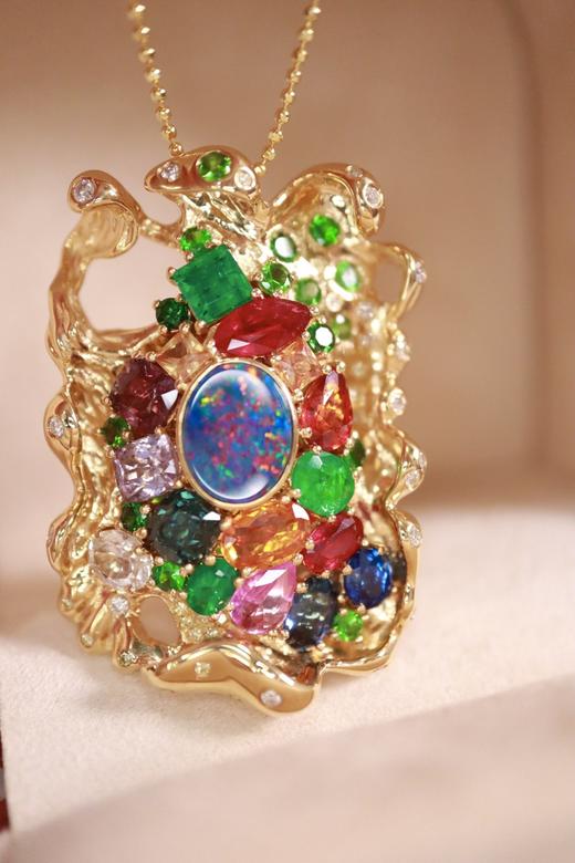 8.275ct 彩宝欧泊吊坠 商品图2