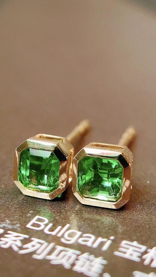 0.45ct 祖母绿耳钉 商品图1