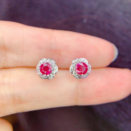 0.9ct 1.78g 红宝石耳钉 商品图4