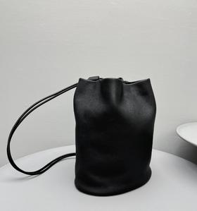 女款可斜挎双肩包he021