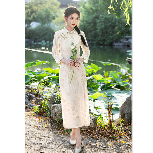 2024秋季新款民国复古国风金钻绒长款七分袖素雅旗袍SYK21927 商品图2