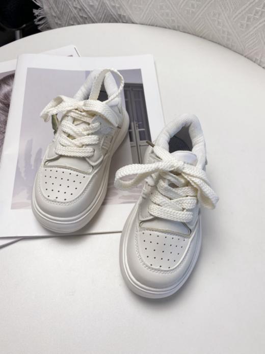 🍂🍂【岁愿2024秋季新款高品质休闲百搭小白鞋 】💥岁愿潮流童鞋属于岁愿品牌童鞋家族潮童板块童鞋🔥🔥🔥 商品图5