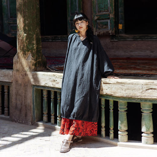 绽放旅行女装566朵/苎麻高级范儿日系风落肩长袖水滴领显瘦连衣裙 商品图1