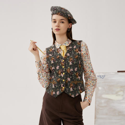 谜底花色马夹女2024秋新品复古风提花短款修身西装马甲243MM1085 商品图0