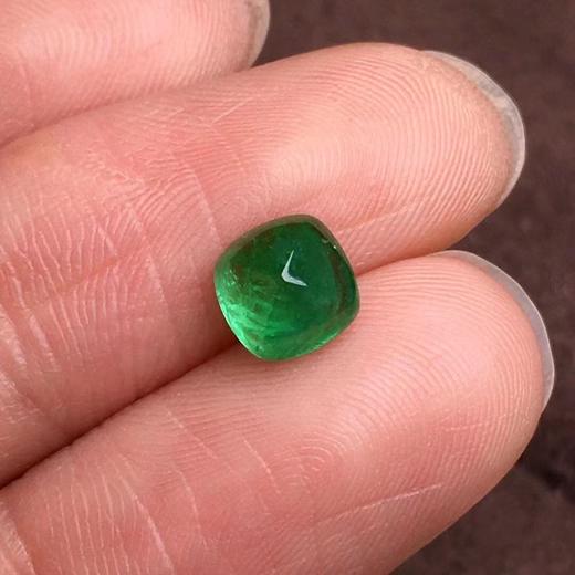 1.06ct 祖母绿裸石 商品图1
