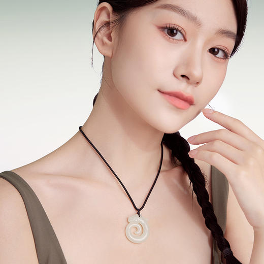 周六福和田玉吊坠男女如意龙环玉坠白玉石挂件官方正品节日礼物 商品图4