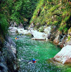 【牛鼻孔】逃离城市高温 | 打卡武汉周边溯溪玩水天花板，解锁新型旅游方式~