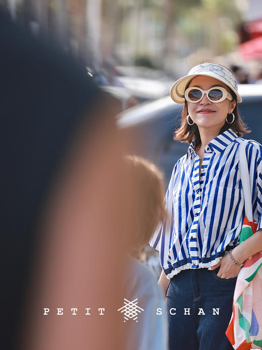 PETIT SCHAN小闪 CLO#573 Blue Coast 蔚蓝海岸 法式休闲原创太阳伞刺绣长绒棉短款条纹小衫 商品图3