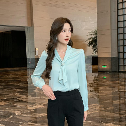 奢姿2024年秋季新款大码女装简约V领系带上衣胖妹妹休闲穿搭套装9943253583 商品图1