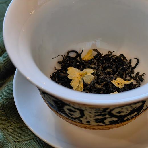 [屁侠推荐]茉飞x五虎 茉莉花茶 2024新茶 茶叶礼盒 独立小包 252g 赠送月牙杯一个 商品图0