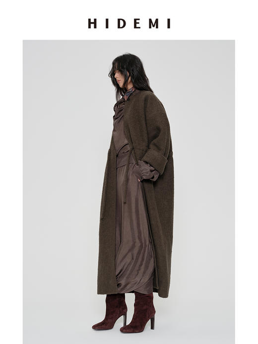 HIDEMI 极简廓形设计感圆领抽绳腰带式进口绵羊毛肌理感浮雕艺术感粗花呢毛呢长款大衣 商品图2