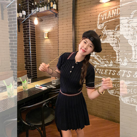 <曾小咸推荐>学院风Polo领撞色针织衫+半裙套装 商品图4