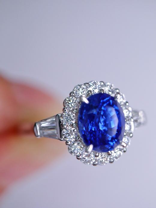 2.06ct 4g 蓝宝石戒指 商品图3
