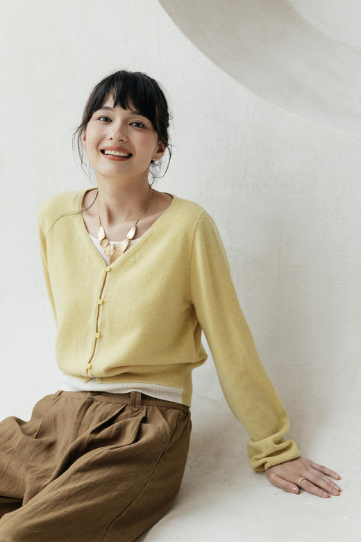 绽放旅行女装599朵/早秋假两件拼接V领套头宽松长袖羊毛针织开衫 商品图5