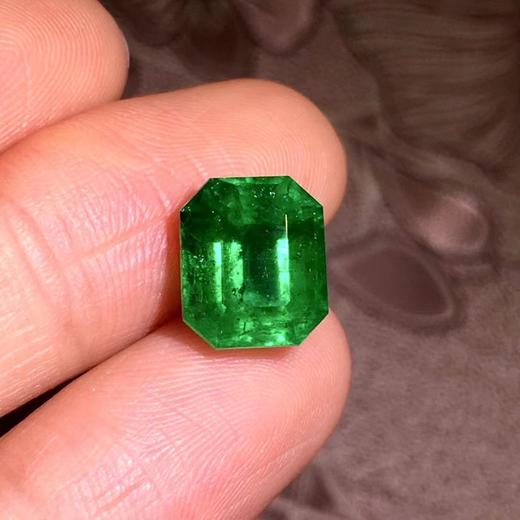 3.83ct 祖母绿裸石 商品图5