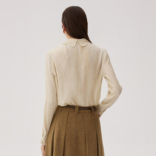 谜底衬衫长袖女2024秋季新品通勤风翻领褶皱感刺绣衬衣243MC1132 商品图2