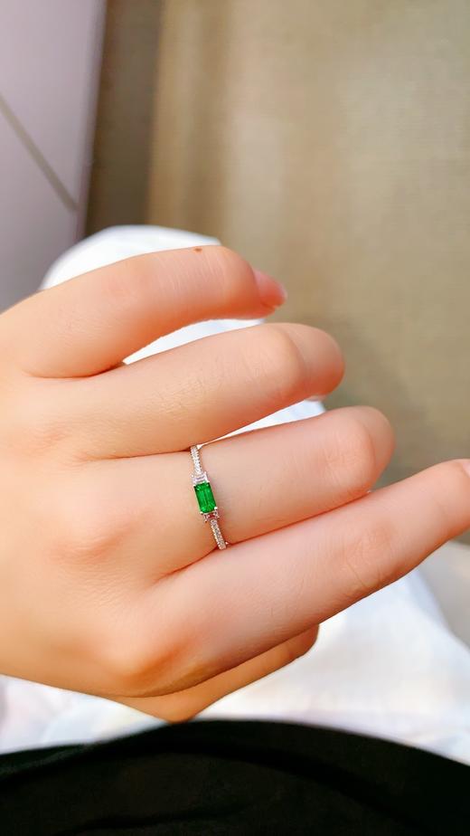 0.28ct 祖母绿裸石 商品图3