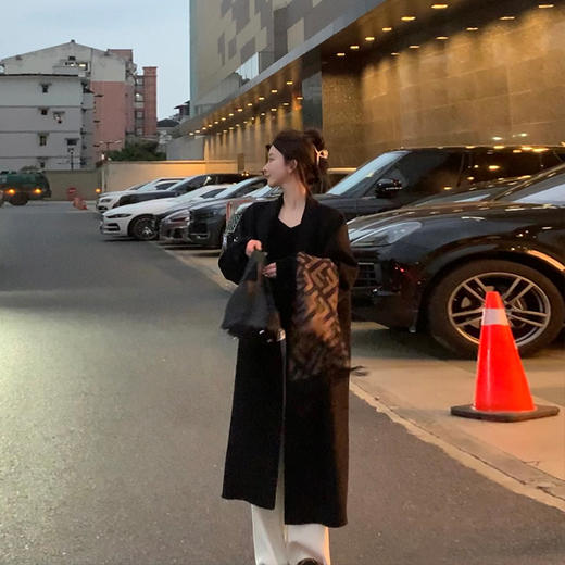 金蘑菇菇 旧金山大衣/极简轮廓 高支美利奴荃羊毛双面呢大衣 商品图4