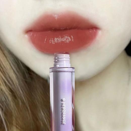 【水灵灵的冰茶果感镜面唇釉】HERORANGE~夏日氛围直接捏了，冰茶果感镜面唇釉素颜黄黑皮也很合适，持久不易掉色水光透明圆管玻璃唇彩女QQ 商品图10