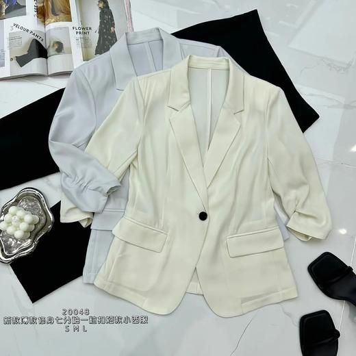 74W20048#修身七分袖一粒扣短款小西服 商品图0