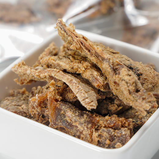 【食礼】【鲜香浓郁 嚼劲十足】牛肉干250g/袋   五香口味  精选黄牛后腿肉 好吃有嚼劲 纯牛肉 大块吃更过瘾（独立小包装 方便携带） 商品图5