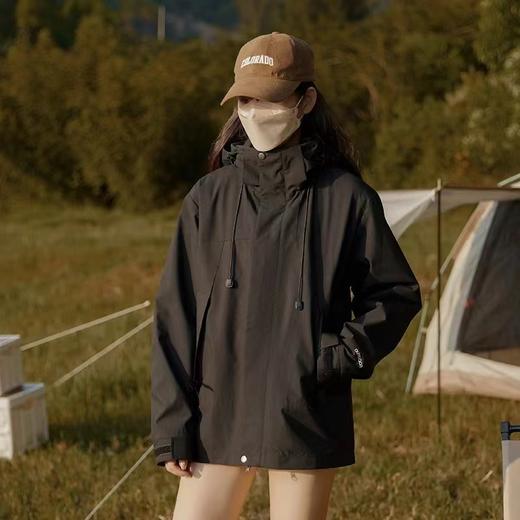 【直发】雅可冲锋衣 商品图0