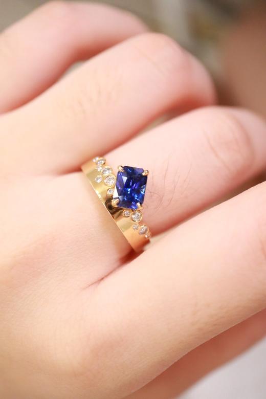 1.39ct 蓝宝石戒指 商品图8