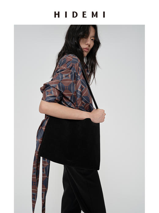 HIDEMI 经典几何印花系列极简廓形感oversize缎面宽松衬衫 商品图4
