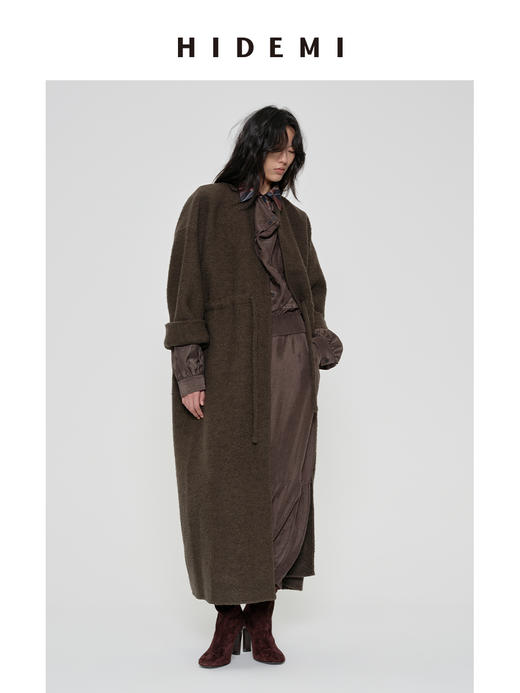 HIDEMI 极简廓形设计感圆领抽绳腰带式进口绵羊毛肌理感浮雕艺术感粗花呢毛呢长款大衣 商品图1