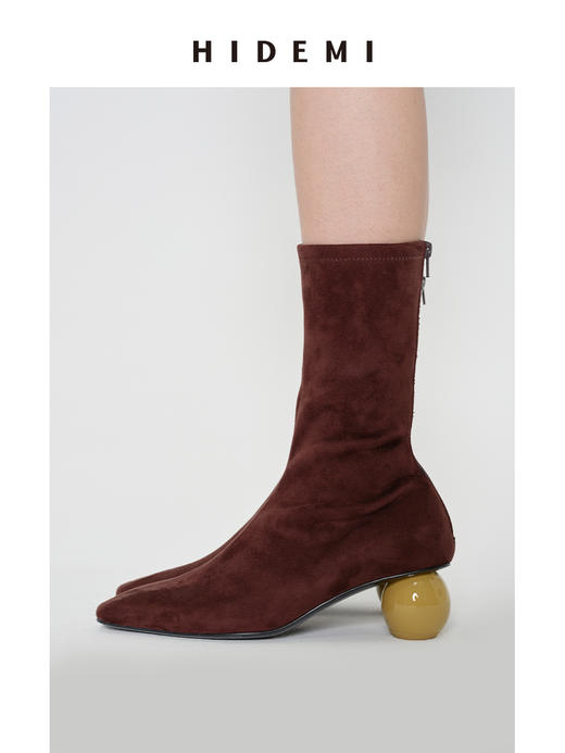 HIDEMI 【当当同款】做旧感进口弹力羊皮艺术感撞色球体异形跟中跟显瘦踝靴 古铜棕麂皮/黑色光面皮 商品图7