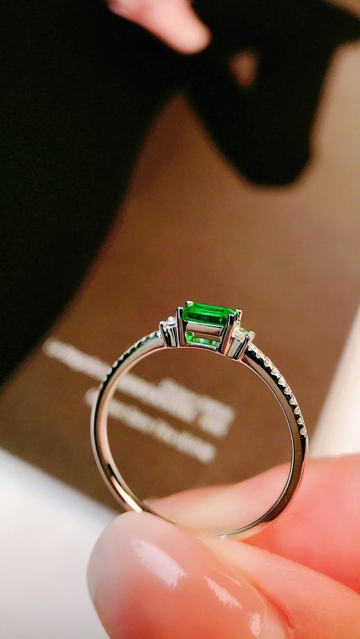 0.25ct 祖母绿裸石 商品图1