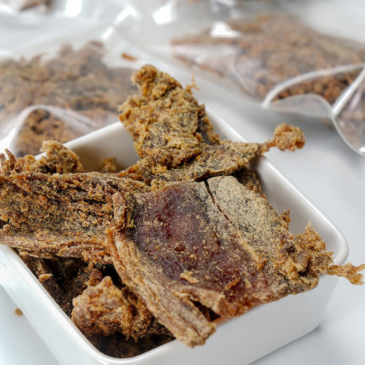 【食礼】【鲜香浓郁 嚼劲十足】牛肉干250g/袋   五香口味  精选黄牛后腿肉 好吃有嚼劲 纯牛肉 大块吃更过瘾（独立小包装 方便携带） 商品图6