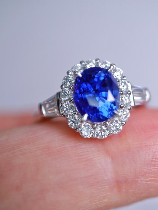 2.06ct 4g 蓝宝石戒指 商品图1