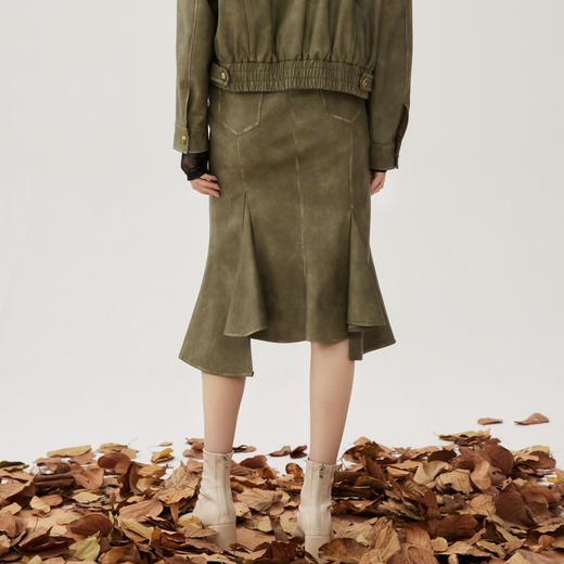 谜底鱼尾裙2024秋季新品复古通勤风不规则波浪下摆半裙243MB1091 商品图2