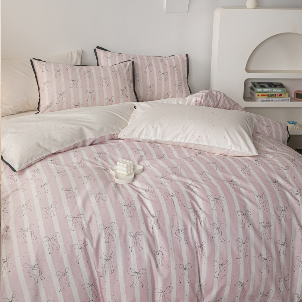 多喜爱 好朋友系列 高密全棉卡通数码印花三/四件套 粉色蝴蝶结/平行灰蓝