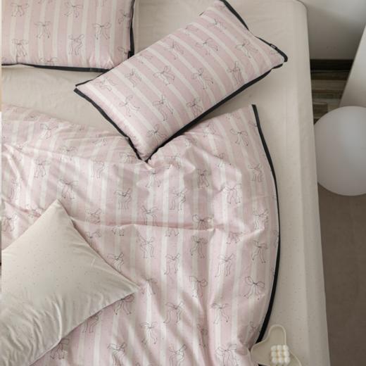 多喜爱 好朋友系列 高密全棉卡通数码印花三/四件套 粉色蝴蝶结/平行灰蓝 商品图2