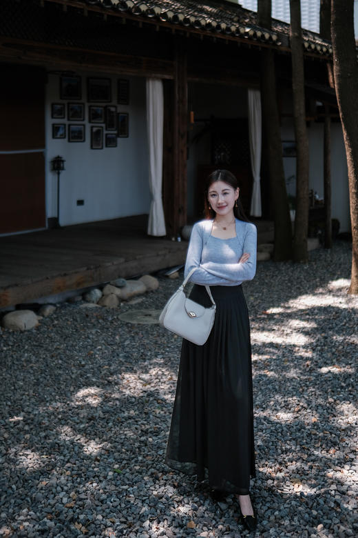 正宗印度迈索尔百年老料老山檀特别定制款：印度老山檀手工雕刻莲花耳环+六字箴言路路通吊坠！木质调的首饰太适合秋冬啦～～香气自然纯粹、治愈 商品图11