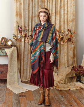 两三事定制2024秋冬新款波西米亚风流苏复古民族风披肩斗篷围巾