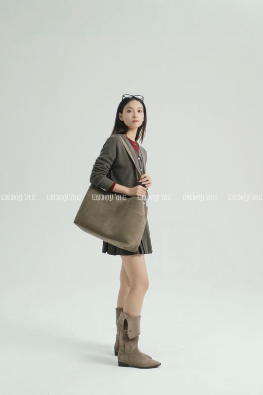 【门店同款】ENJOY秋季简约纯色V领针织衫 159205948 商品图11