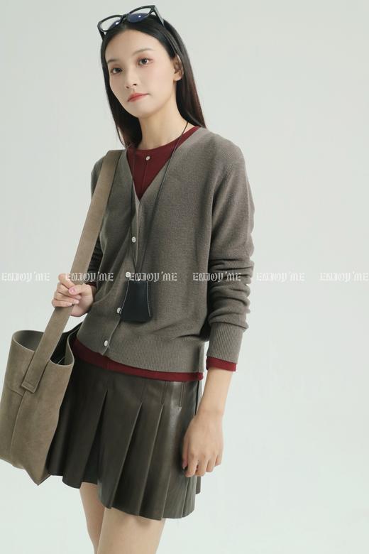 【门店同款】ENJOY秋季简约纯色V领针织衫 159205948 商品图5