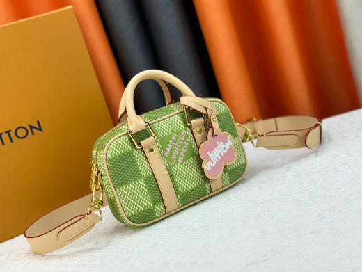 驴家M40643 绿色手袋Nano 商品图1