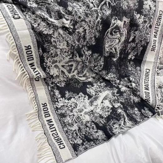 D家动物黑大披肩 商品图3