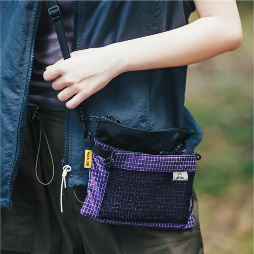 野营系列斜挎包 商品图1