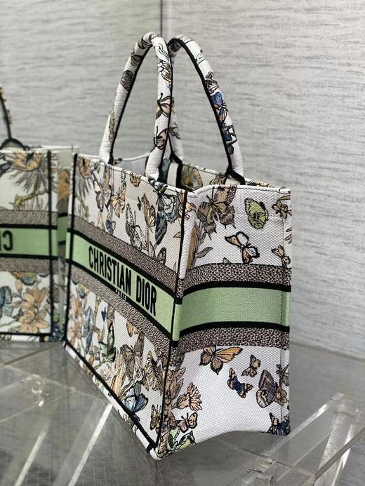 D家托特刺绣花蝴蝶 商品图5