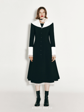 【巴黎圣母院】复古翻领撞色拼接收腰外套连衣裙